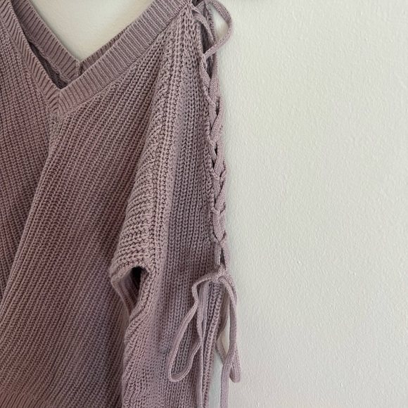 Pacsun LA Hearts V-Neck Knit Sweater, Size M, Dusty Rose Color - Picture 3 of 7